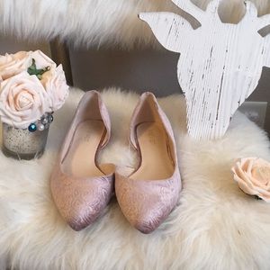 Light pink velvet shoes